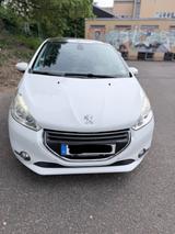 Peugeot 208 1.6 Allure 120 VTi Automatik Allure