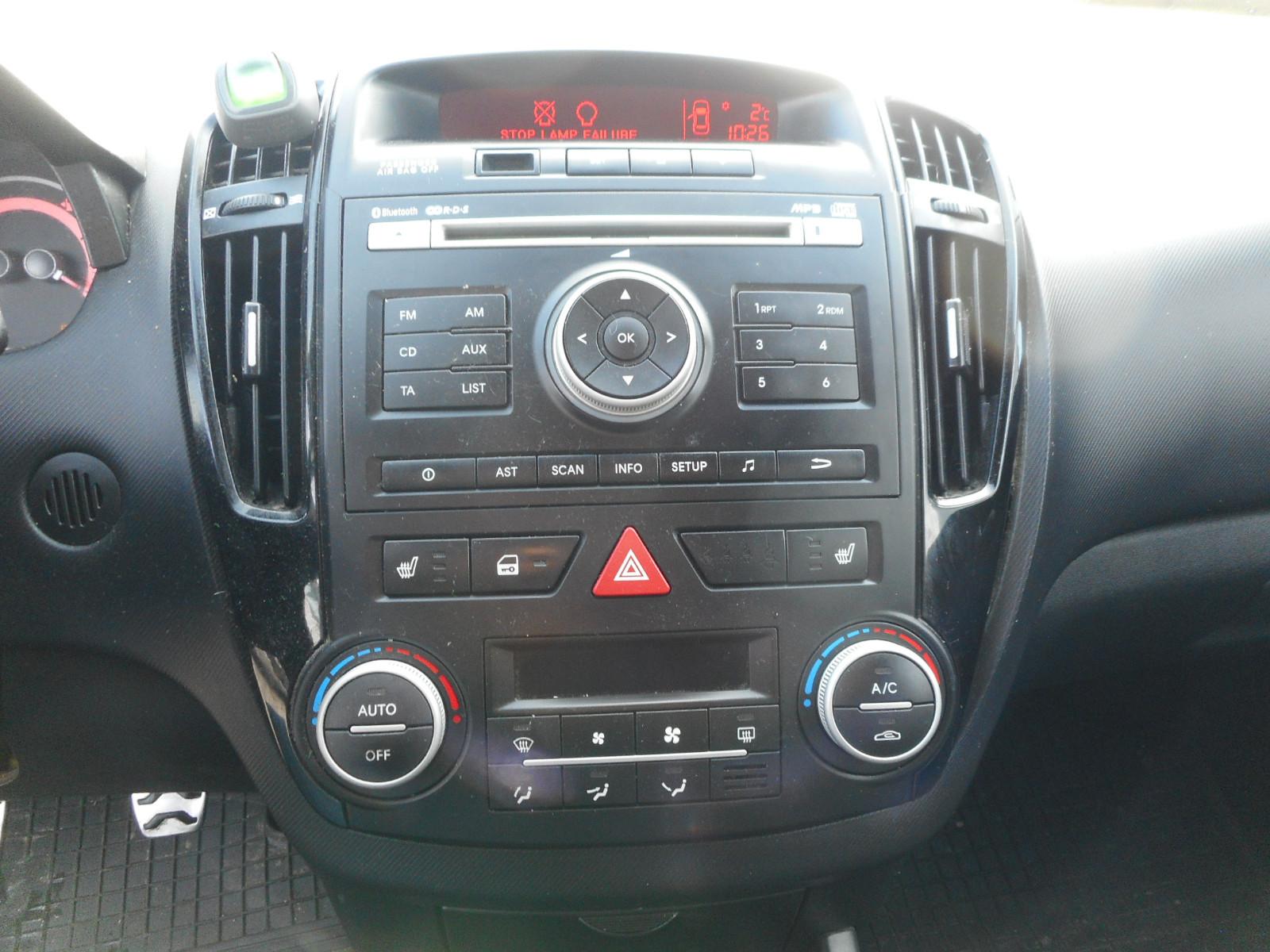 Kia cee'd Sportswagon AHK PDC Sportpaket