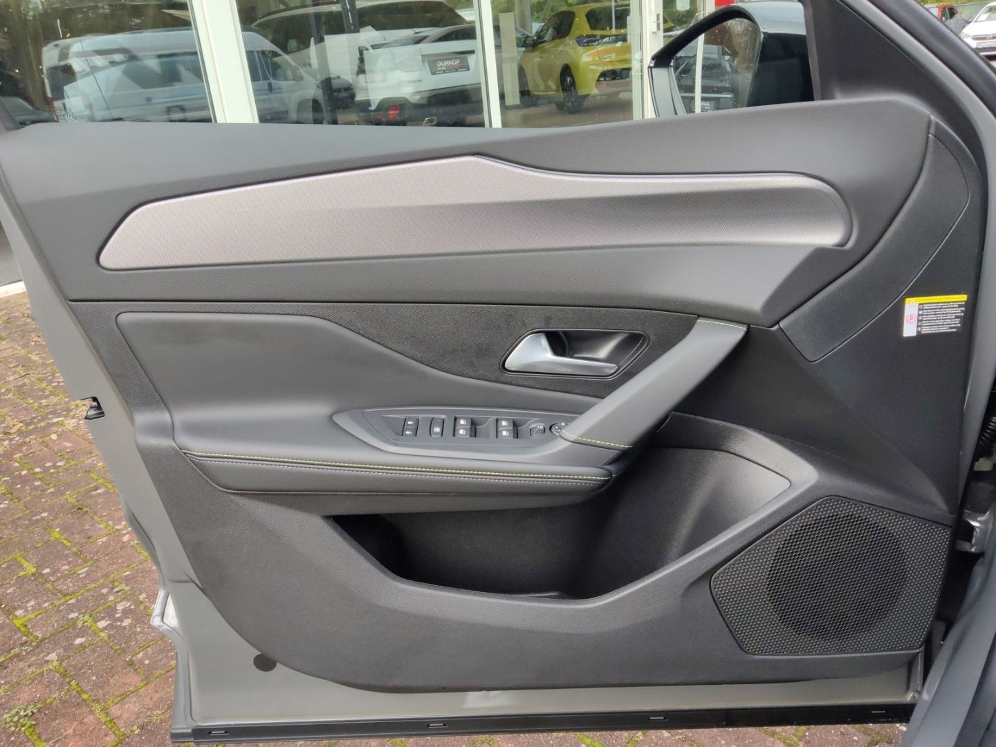 Peugeot 408 - Bild 13