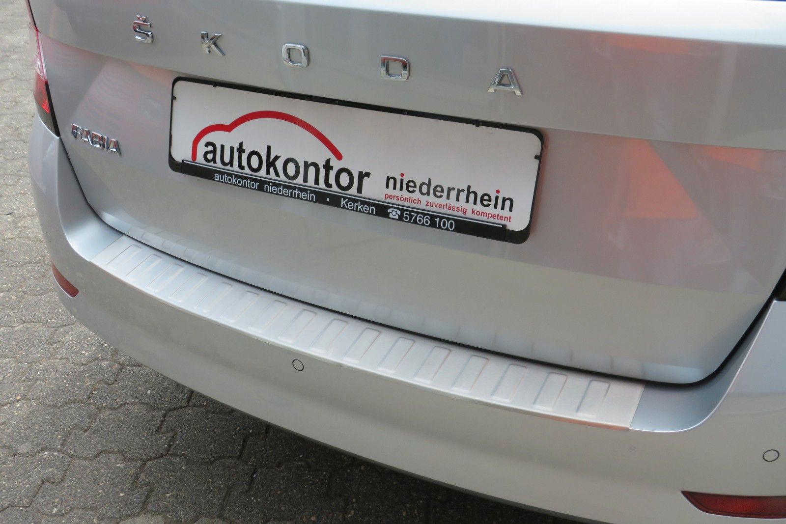 Fahrzeugabbildung SKODA Fabia Combi Ambition KLIMA SITZH. GRA PDC APP-C.