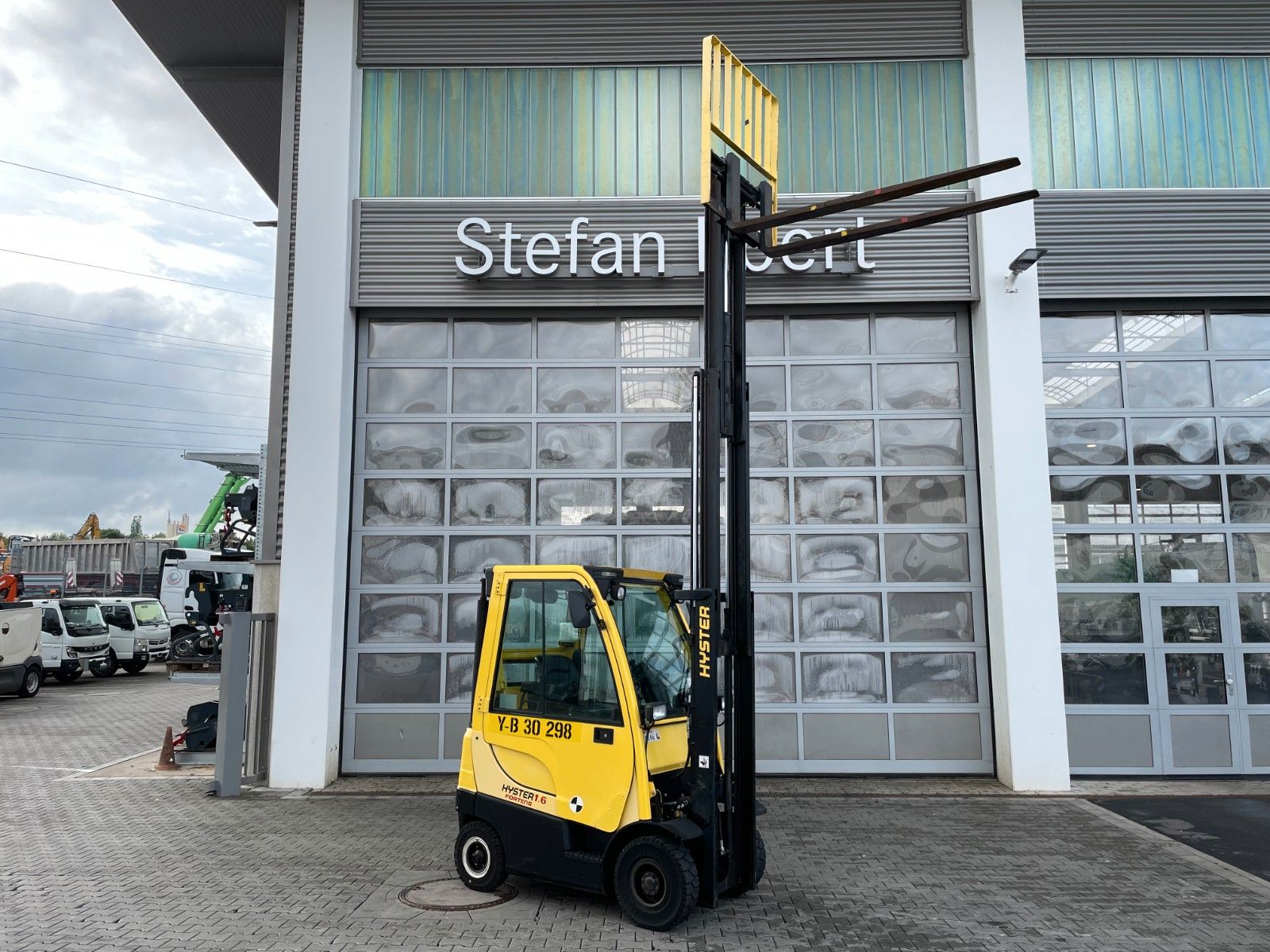 Fahrzeugabbildung Hyster H1.6 FT /  HH: 4.45m / 2.107h / SS