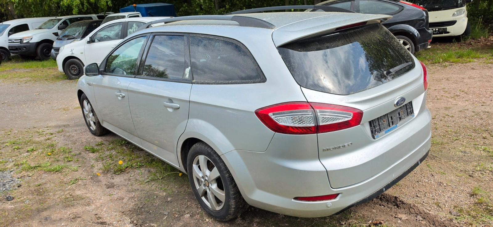 Ford Mondeo 2011 — photo 6