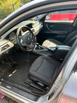 BMW E91 320i Kombi Silber Klima Panorama Dach - BMW 320 aus 2005: Kombi, 320i
