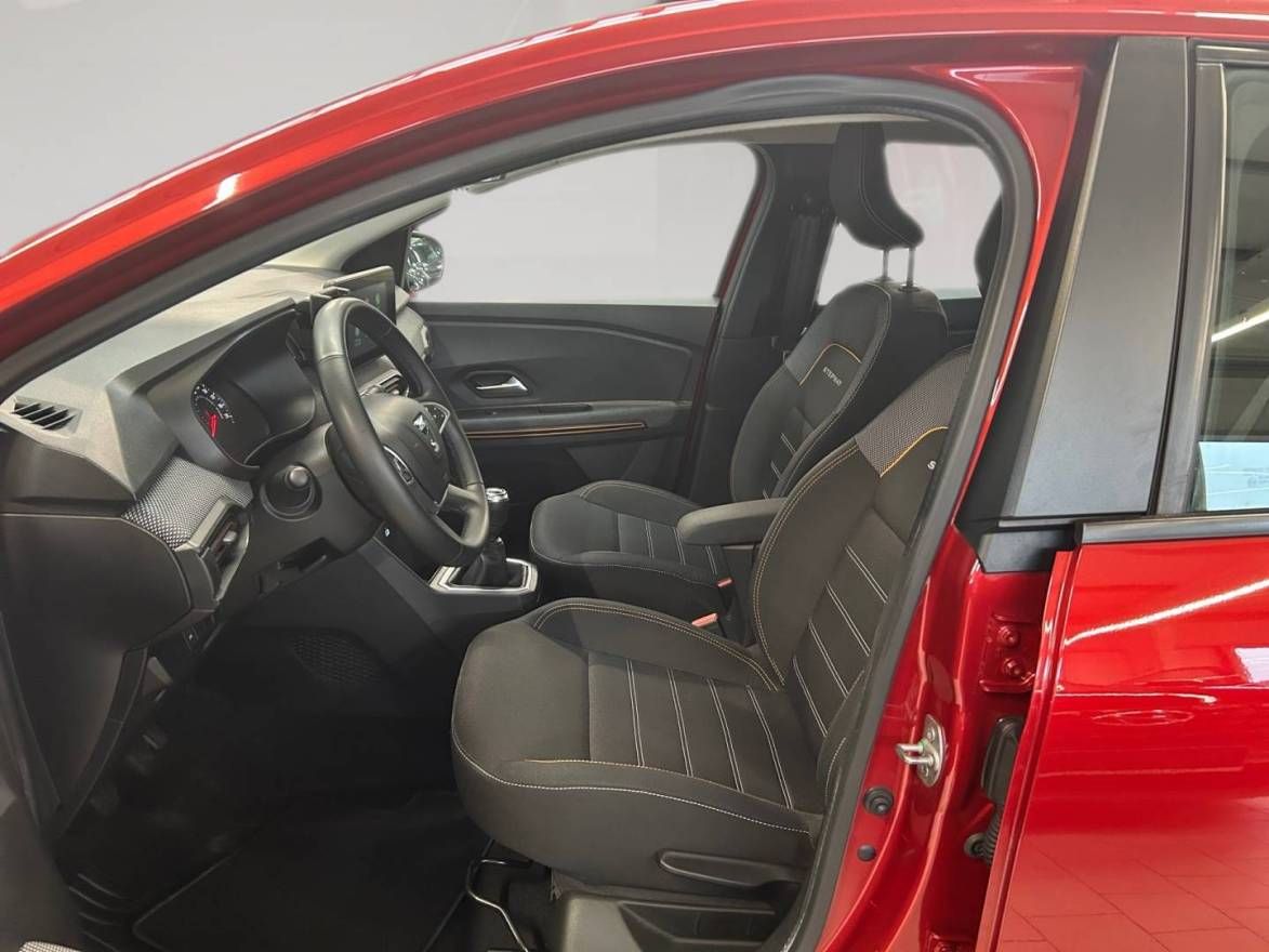 Fahrzeugabbildung Dacia Sandero Stepway Tce 90 Comfort