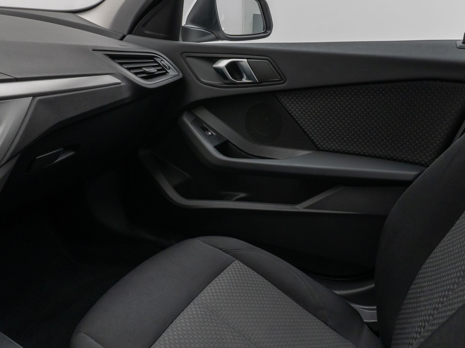 Fahrzeugabbildung BMW 116i Aut PDC DAB CockpitPro Limit NotbremsAssist