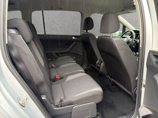 Touran 1.2TSI Trendline/AHK/7.Sitze/Navi/PDC