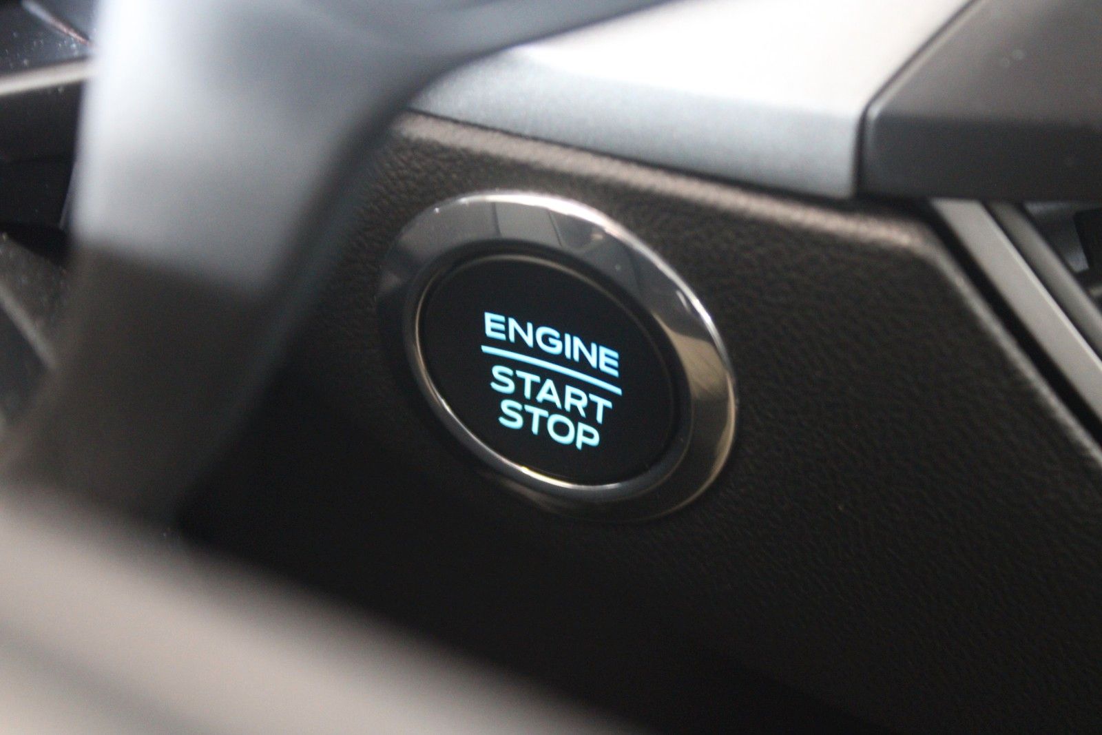 Fahrzeugabbildung Ford Focus Turnier Cool & Connect NAVI CAM WinterPak.