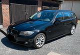 BMW 318i Touring, top gepflegt, AHK, Tempomat, Xenon - BMW 318 aus 2011: 318i