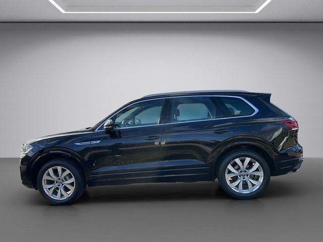 Touareg 3.0 V6 TDI R-Line 4Motion DSG PANO LED