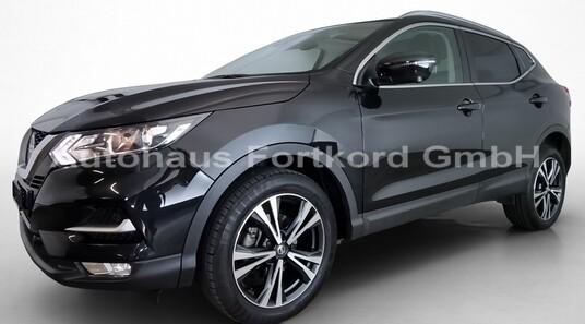 Nissan Qashqai 4x4 Acenta + 1.7 dCi - AHK, Navi, Pano, 