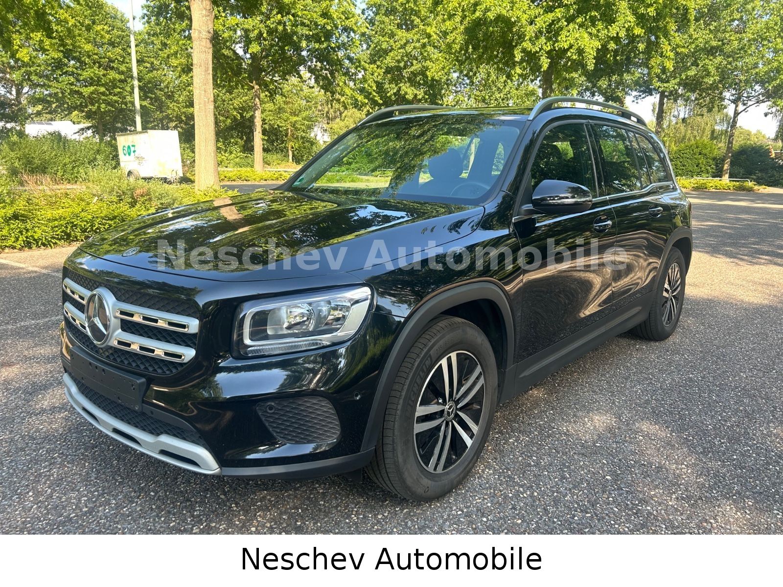 MERCEDES-BENZ GLB 200 d 8G-dct Style Leder/MBUX/8 x Alu / 1Hd