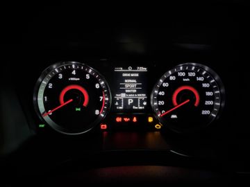 Fahrzeugabbildung Ssangyong Tivoli Grand Blackline *Navi *Automatik