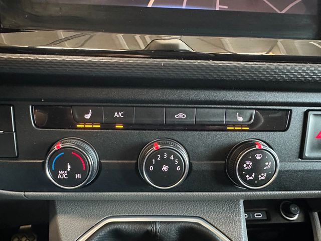 MYAUTOCENTER – Gebraucht- und Jahreswagen mit Werkstattservice in Pfaffenhofen Volkswagen T6.1 Transporter Kasten 4MOTION *1. Hand*AHK*LED