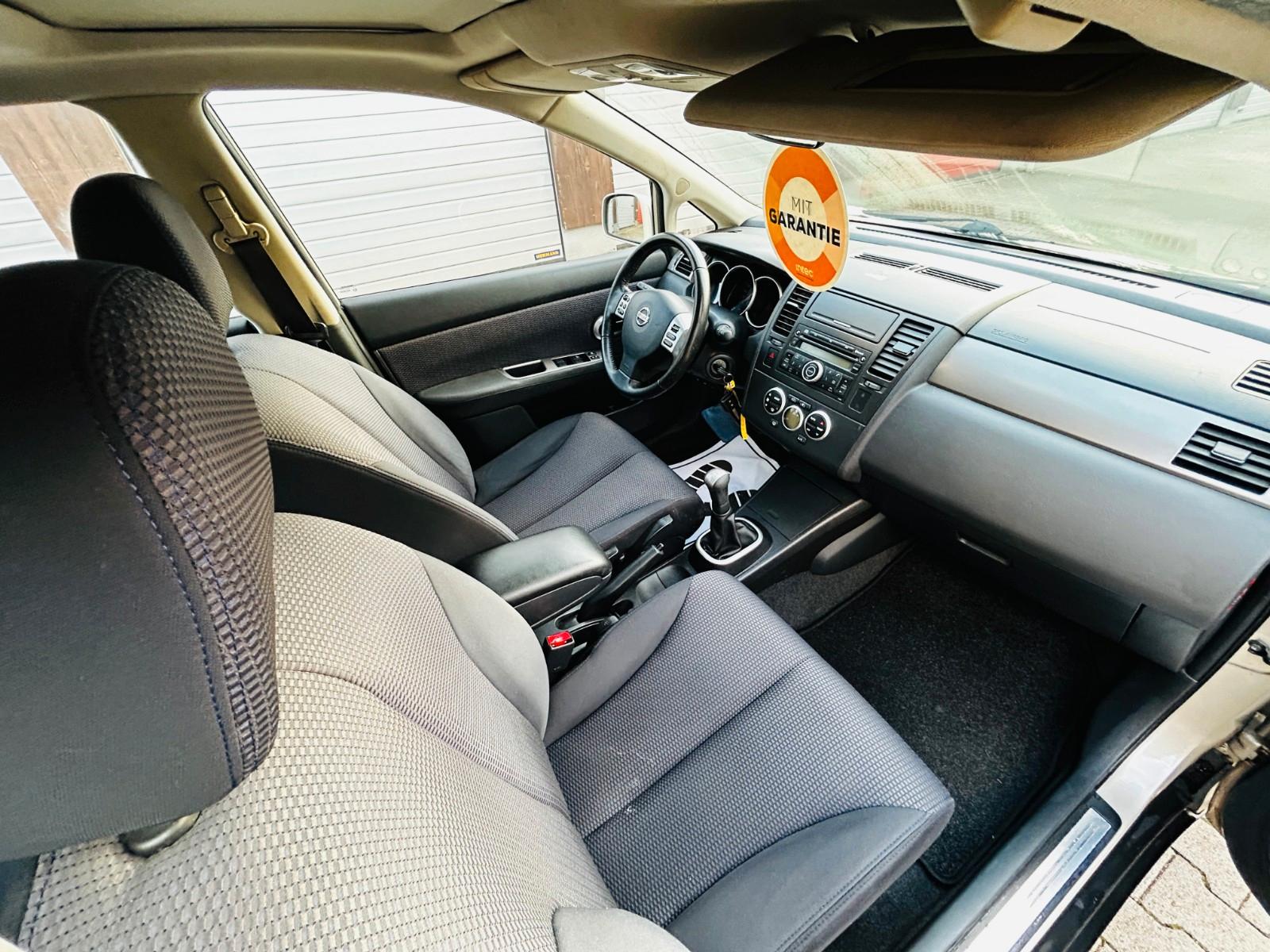 Nissan Tiida 2009 — photo 16