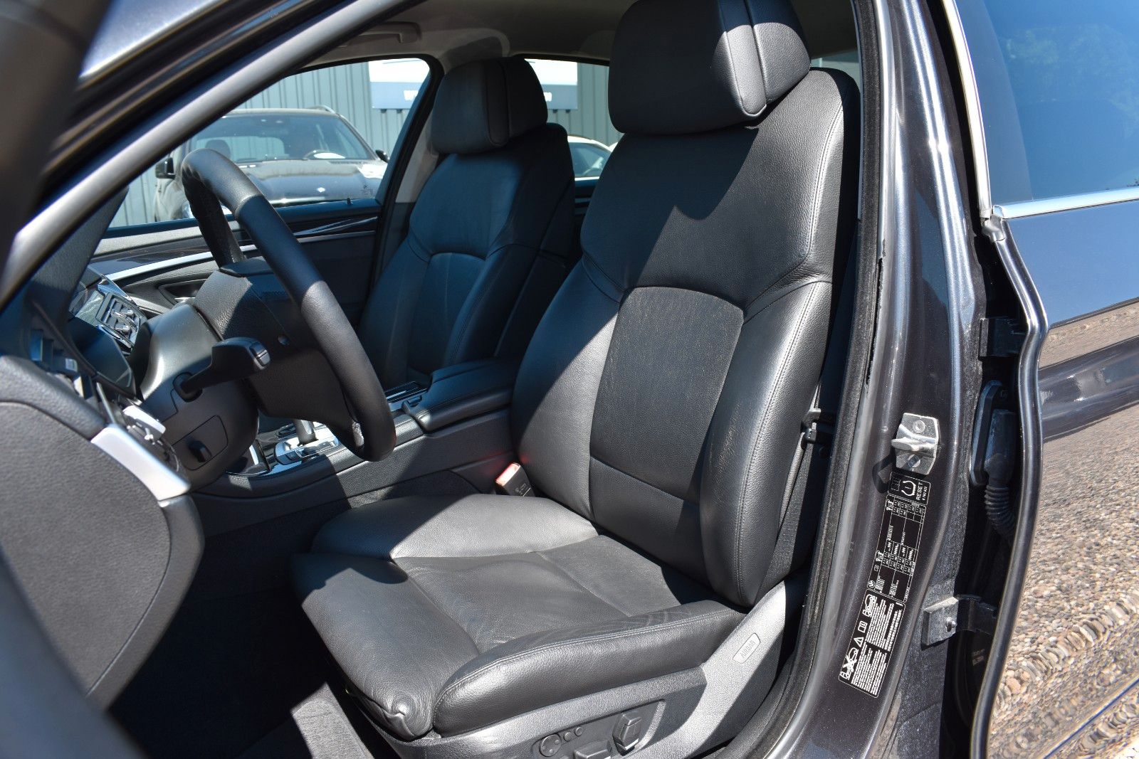 Fahrzeugabbildung BMW 530d Limousine xDrive AHK/Memory/ACC/SLI/Leder
