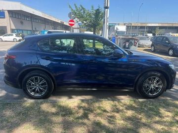 Alfa-Romeo Stelvio - 4