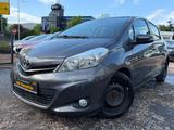 Toyota Yaris/ KAMERA / SCHECKHEFT - gebrauchte Toyota Yaris aus dem Jahr 2014