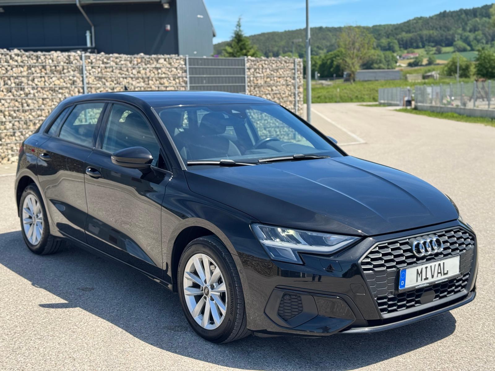 Audi A3 35TFSI/VirtualCockpit/Carplay/Parklenkassist.