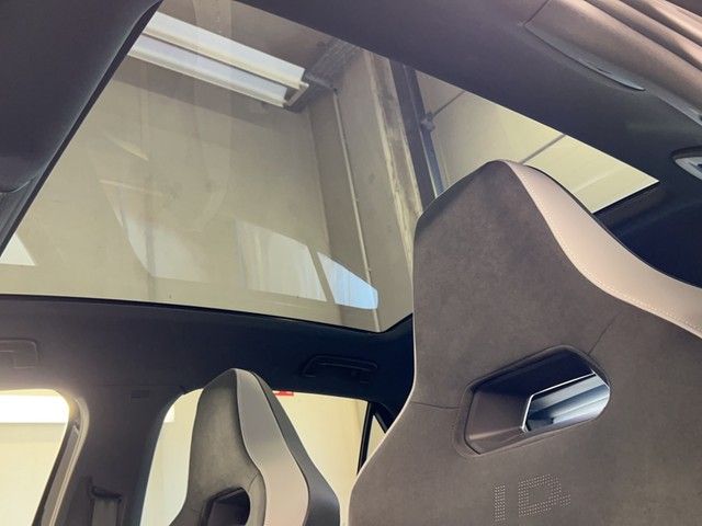 Fahrzeugabbildung Volkswagen ID.3 Pro Performance Matrix Navi Pano HUD ACC RF