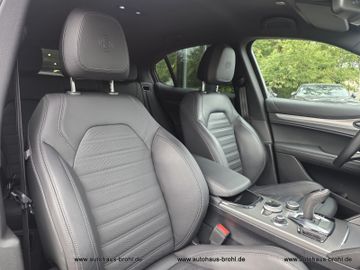 Alfa-Romeo Stelvio - 12