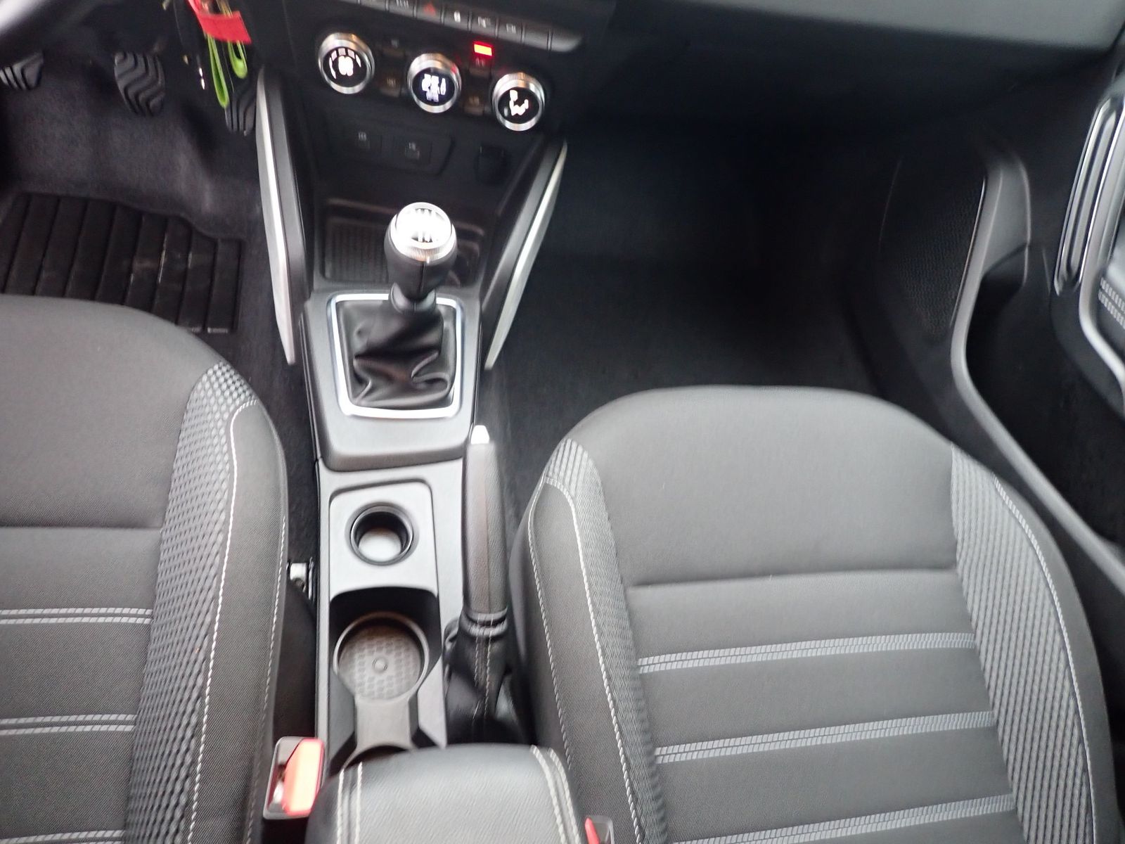 Fahrzeugabbildung Dacia Duster II Prestige TCe 130