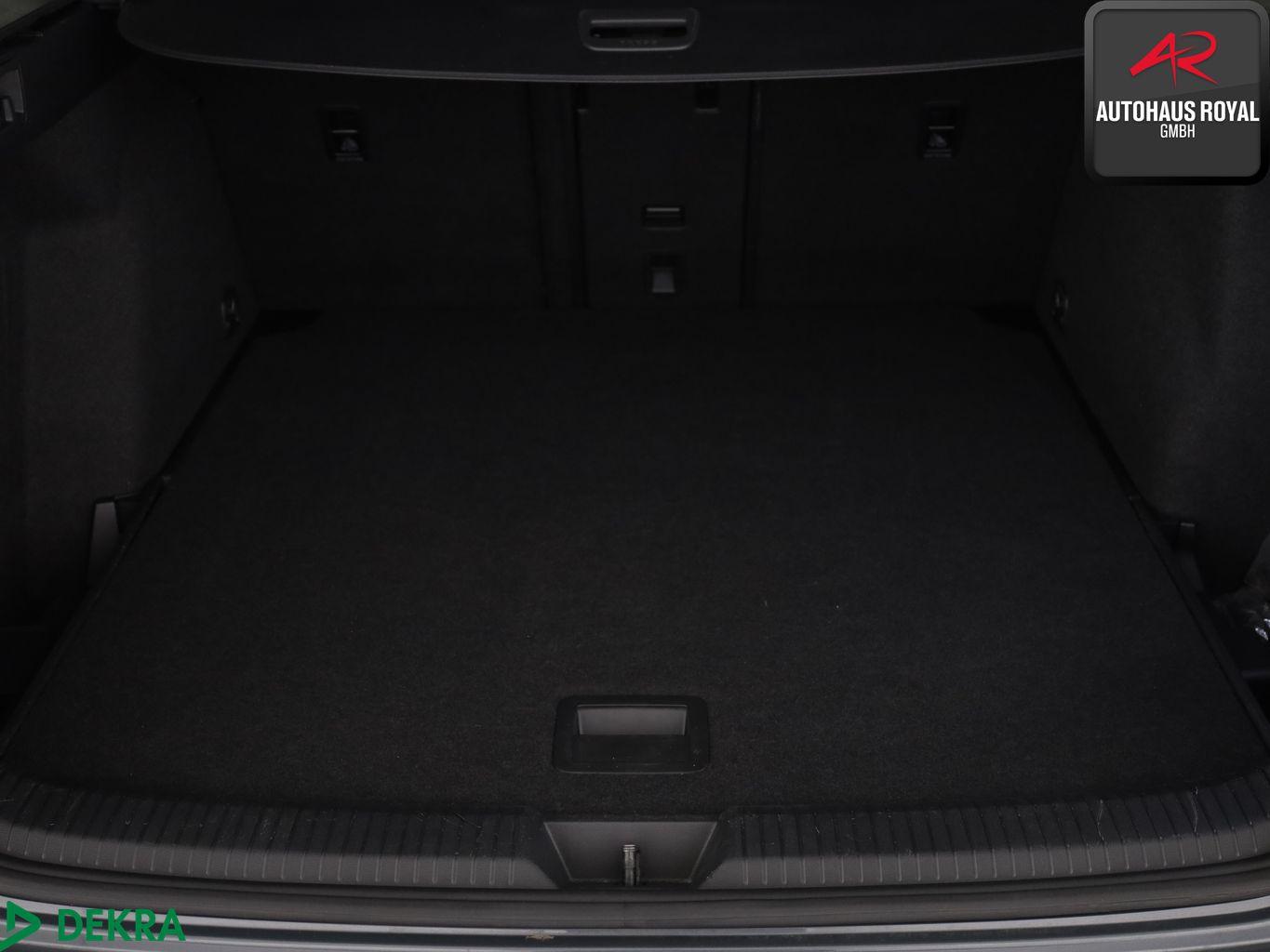 Volkswagen Golf VIII Variant 2.0 TDI R LINE HEADUP,CARPLAY, миниатюра 12