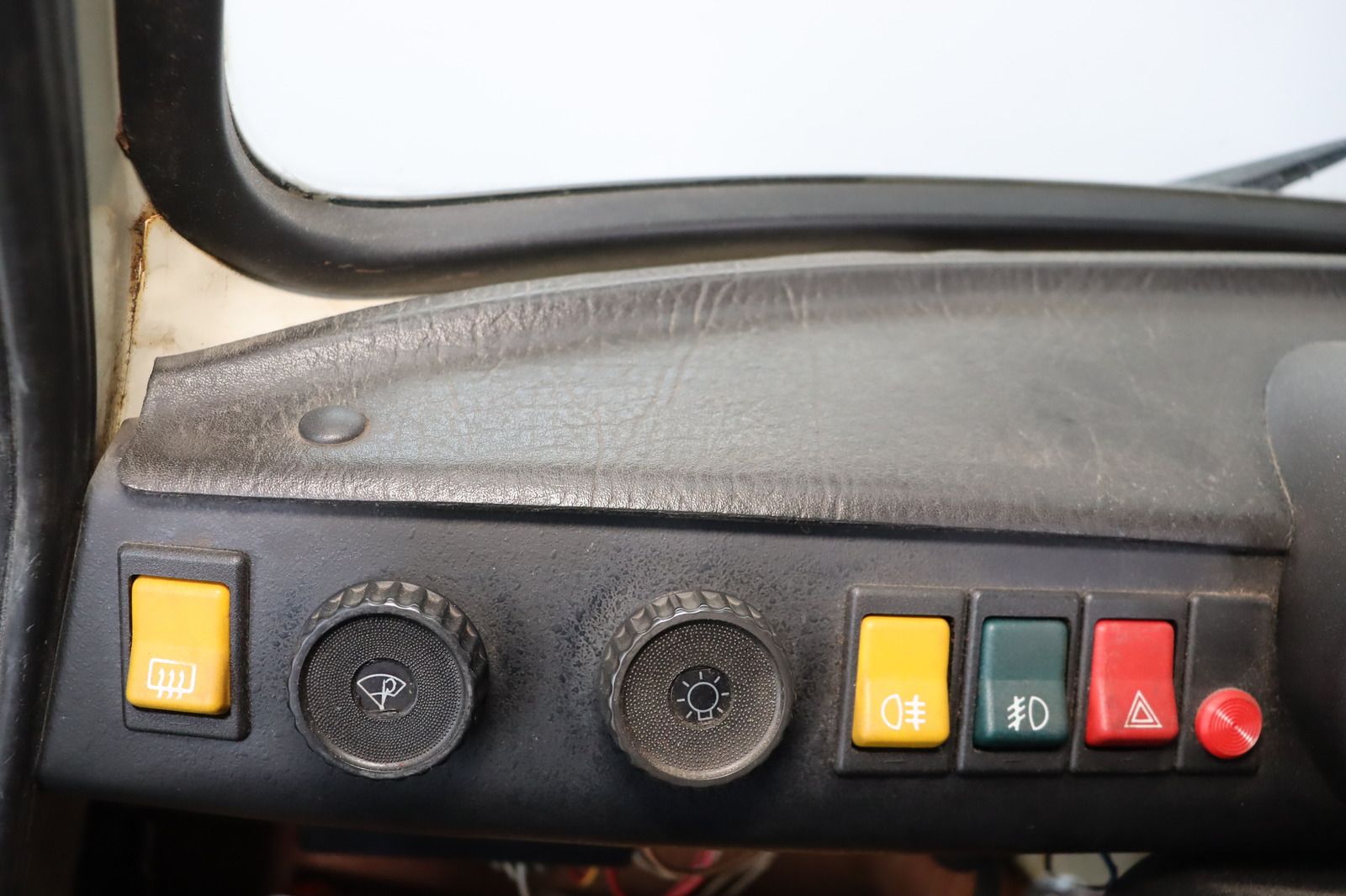 Fahrzeugabbildung Trabant 601 s deluxe HU/AU neu 1. Hand Top-Zustand