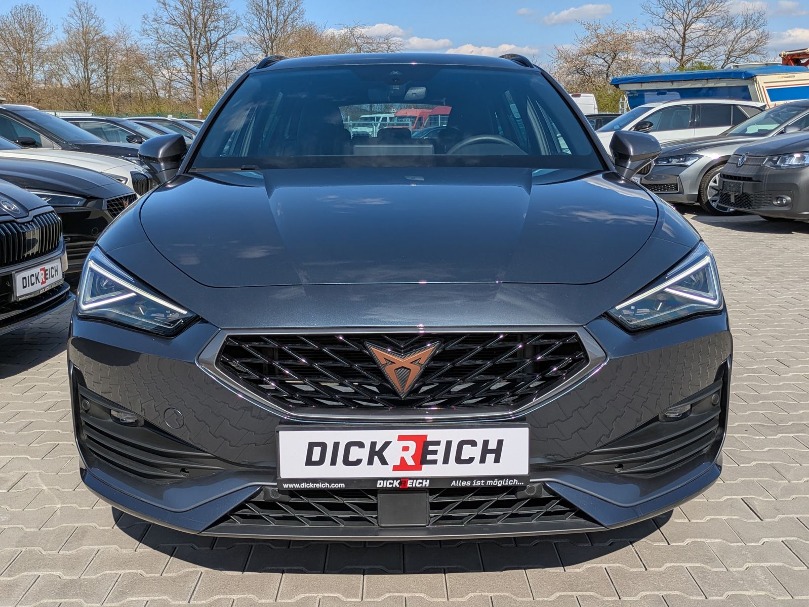 Fahrzeugabbildung CUPRA Leon 1.5 eTSI DSG MATRIX-LED*ACC*AHK*KAMERA*18"