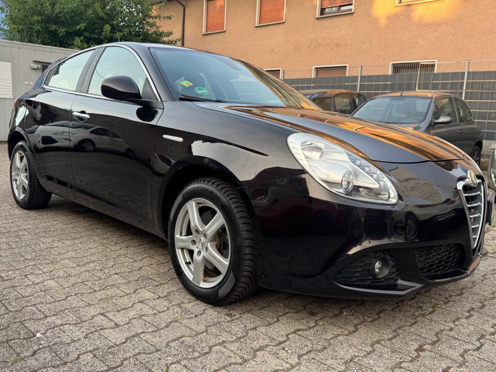 Alfa Romeo Giulietta Turismo*EURO 5*Garanrie*