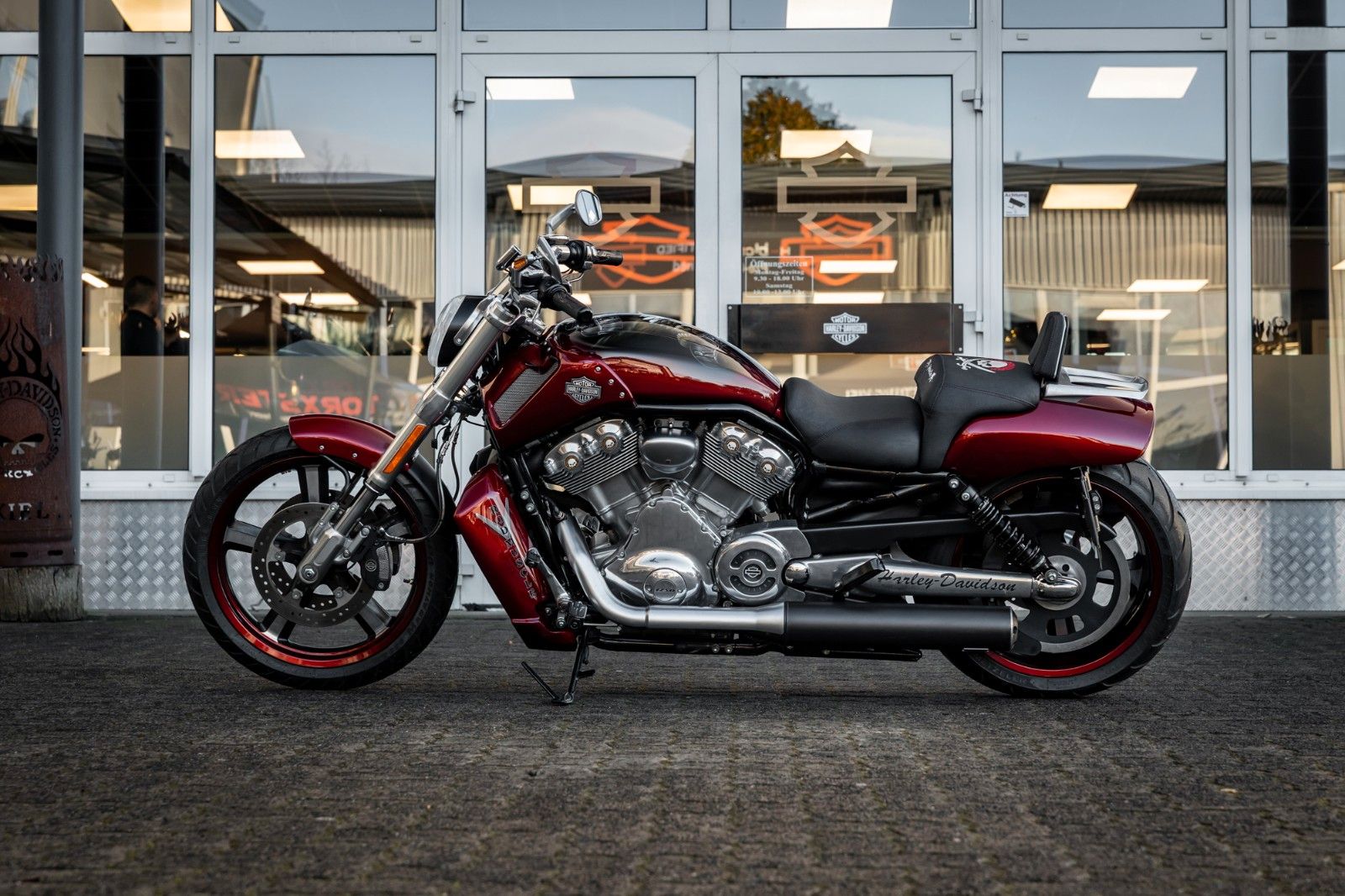 Fahrzeugabbildung Harley-Davidson VRSCF V-ROD MUSCLE - Jekill  - 260er METZELER