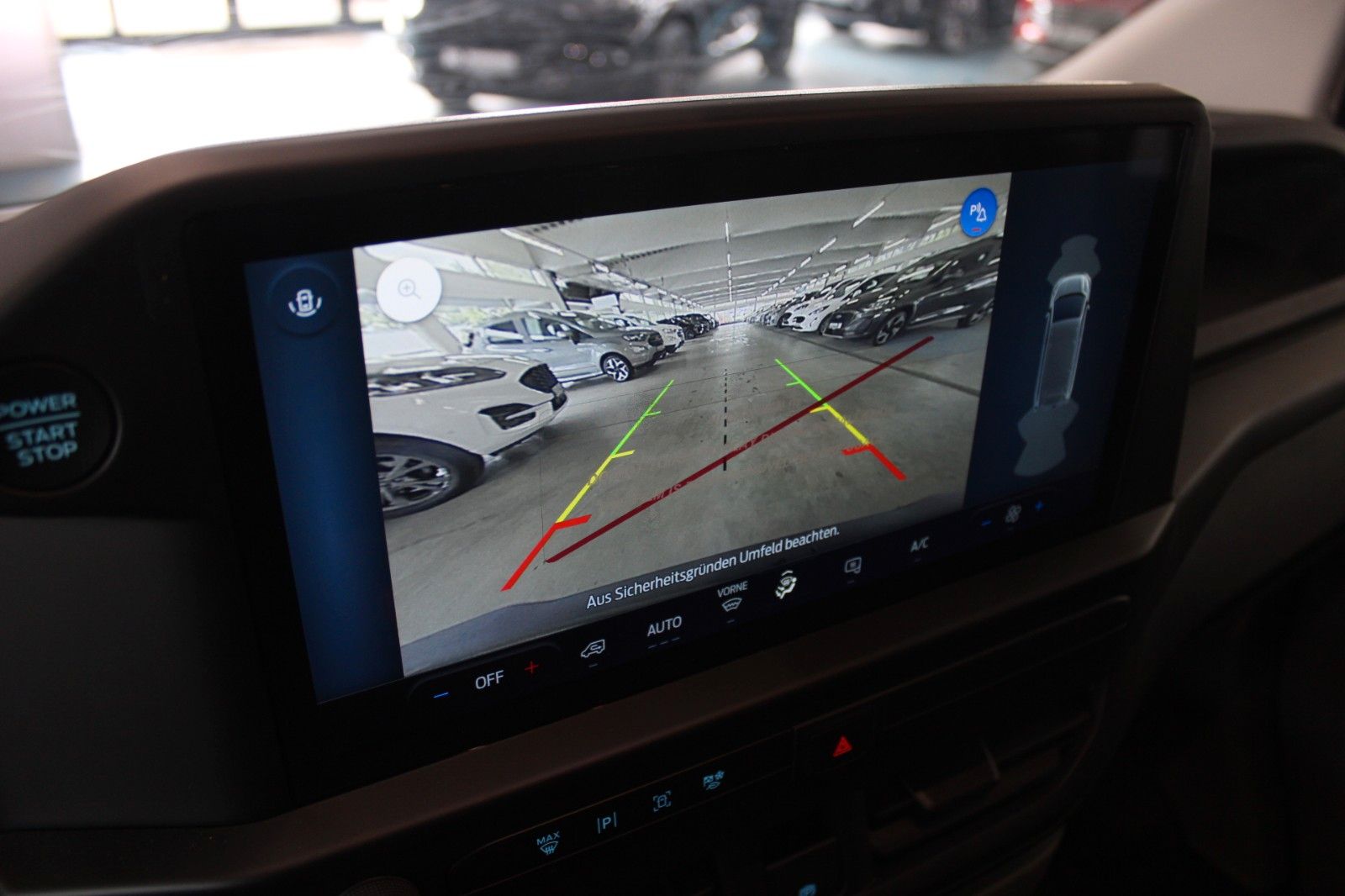 Fahrzeugabbildung Ford Transit Custom TREND PHEV L1 LED NAVI Technolog