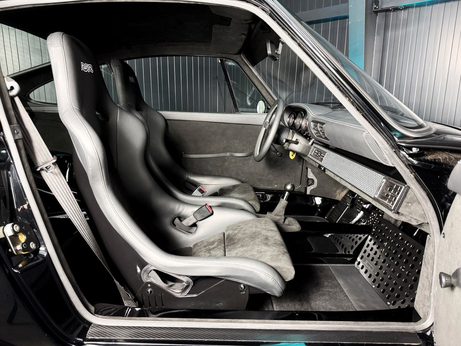 Fahrzeugabbildung Porsche 911 RSR 1974 Hommage + 964 Backdate + 3.8L + 362