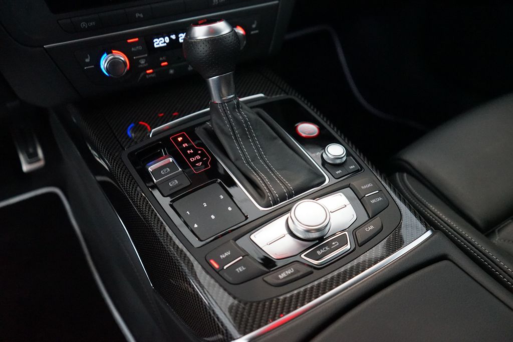 Audi RS6 performance | HuD | Pano | Keramik | 305km/h Audi RS6 performance | HuD | Pano | Keramik | 305km/h