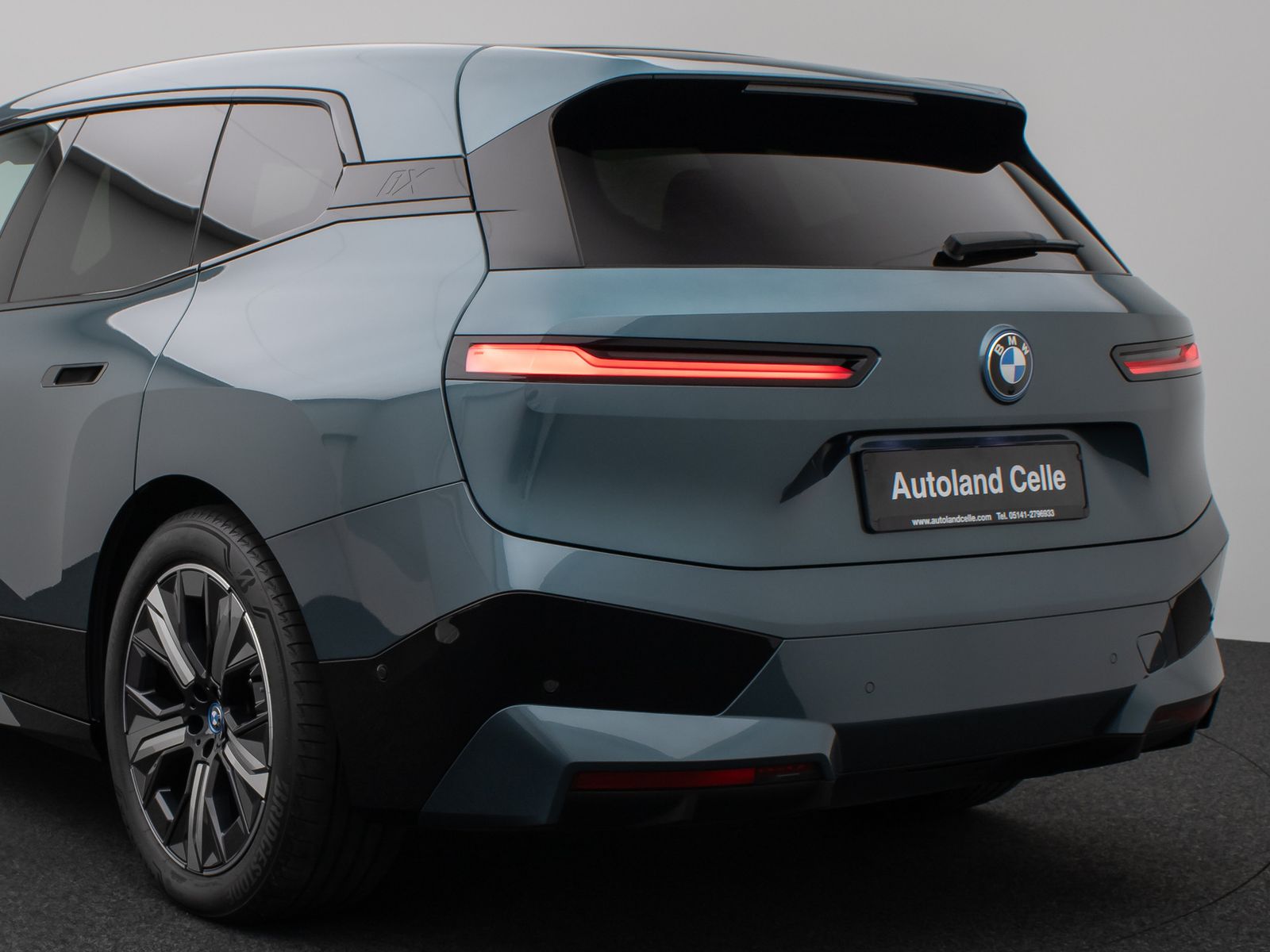 Fahrzeugabbildung BMW iX xD40 Sport Panorama 360° Laser DAB H/K 21Zoll