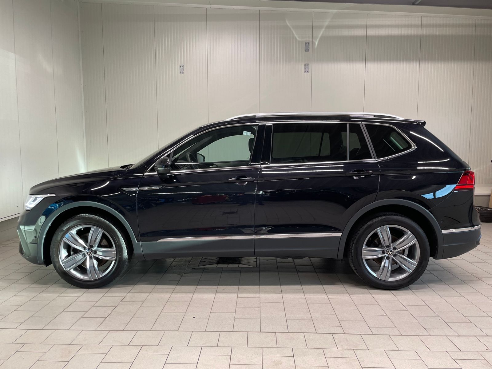 Volkswagen Tiguan Allspace Move 4M 2.0 TSI DSG AHK NAVI LED foto 5