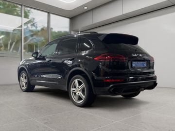 Porsche Cayenne - 6