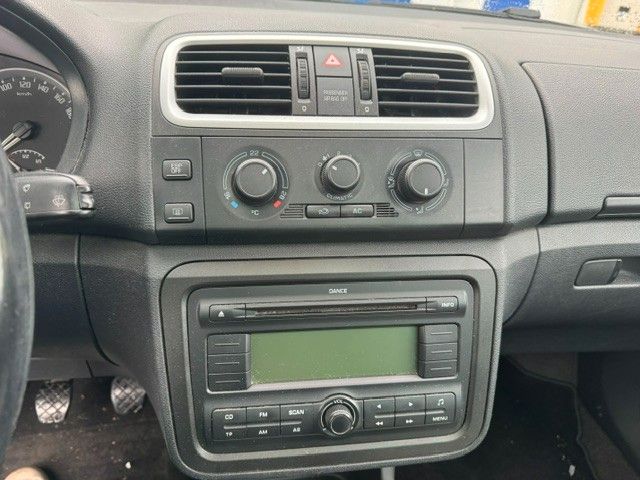 Fahrzeugabbildung SKODA Roomster Comfort PANORAMA KLIMA ALU
