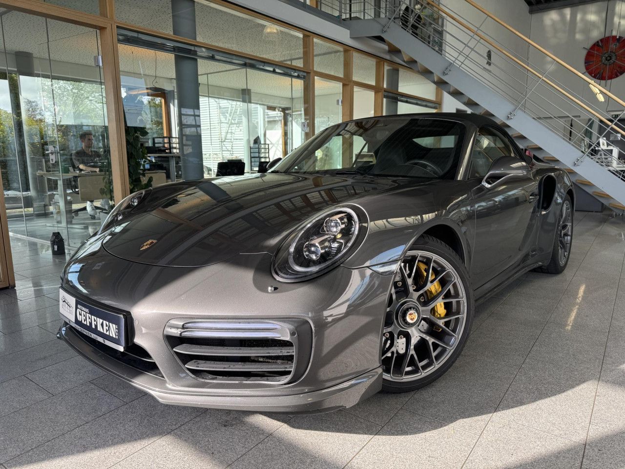 PORSCHE 911 Turbo S Cabrio, Approved, Sport Chrono!