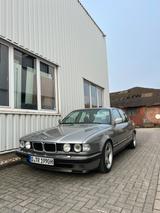 BMW e32 750i m70 V12 AC Schnitzer - BMW 750: E32 750i