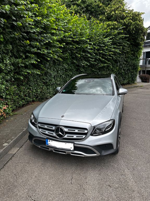 Mercedes-Benz E 400