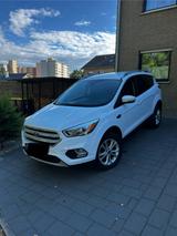 Ford Kuga 1,5 EcoBoost 2x4 110kW SYNC Edition SYN... - Ford Kuga: Sync Edition