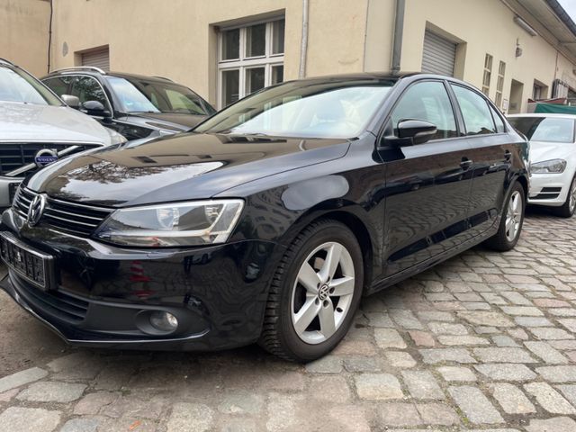 Volkswagen Jetta VI Comfortline