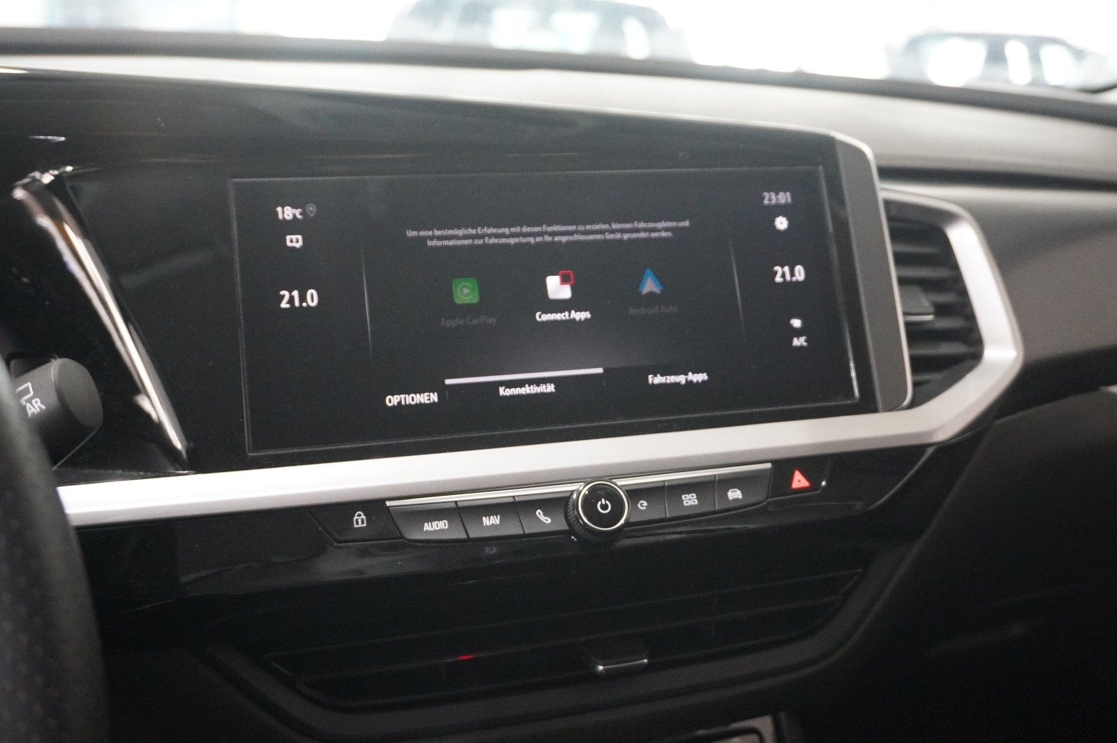 Fahrzeugabbildung Opel Grandland (X) 1.6T GSe 4HYBRID NAVI/LED/KAMERA