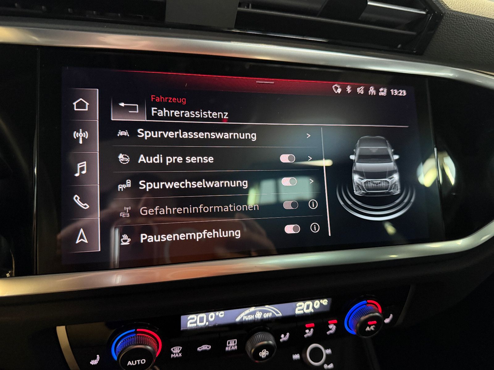 Fahrzeugabbildung Audi Q3 Sportback 45 TFSI quattro S line/PANORAMA/