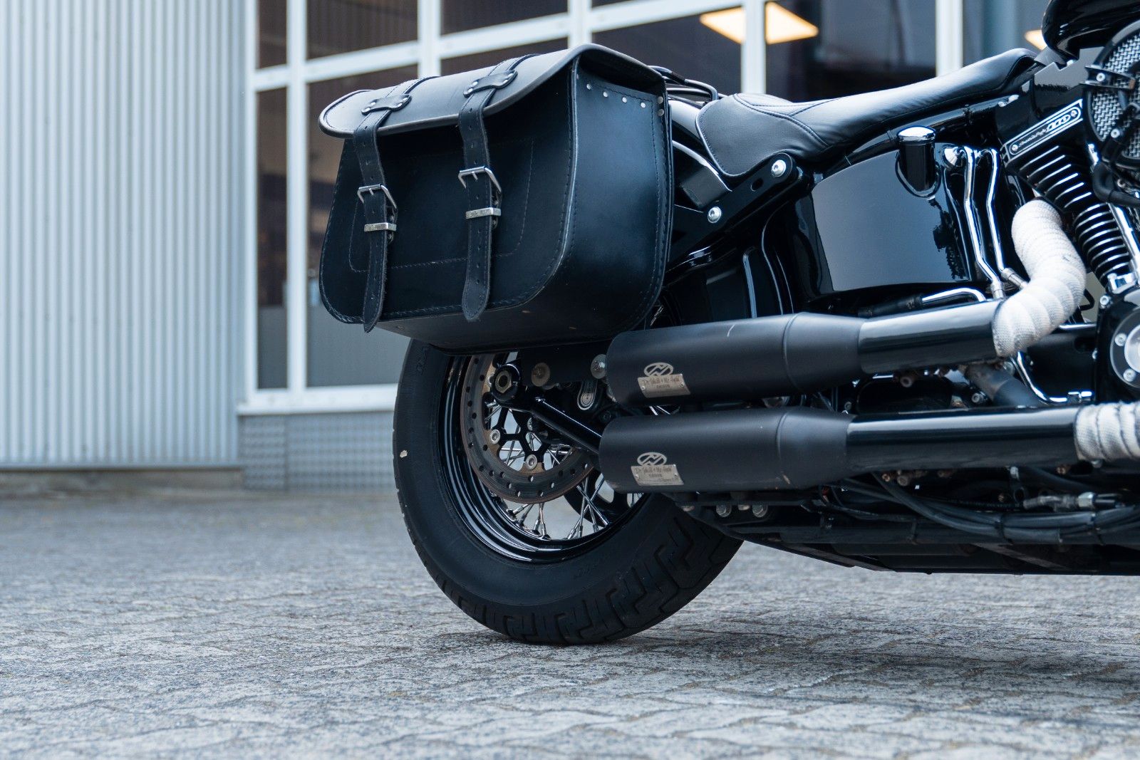 Fahrzeugabbildung Harley-Davidson FLSS SOFTAIL SLIM S 110 cui - Jekill & Hyde