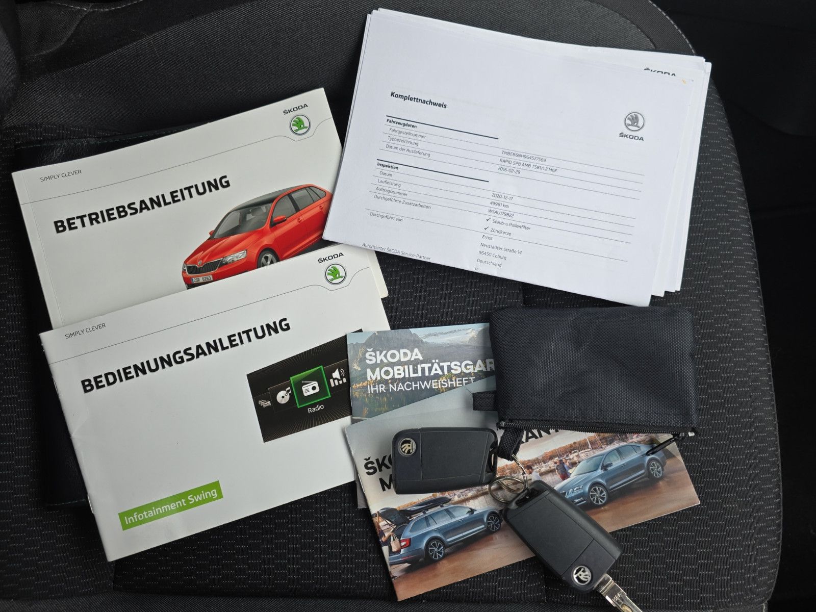 Fahrzeugabbildung SKODA Rapid Spaceback Ambition/KLiMA/PDC/TÜV NEU