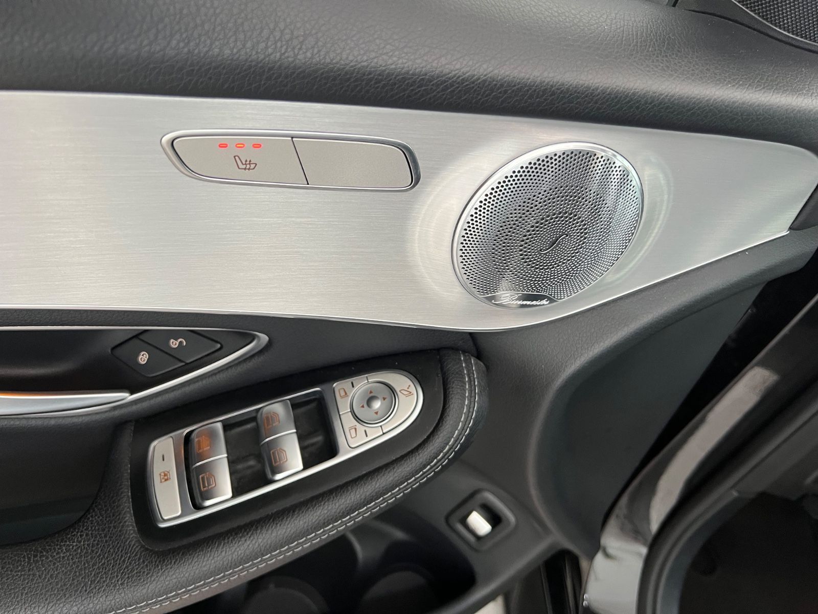 Fahrzeugabbildung Mercedes-Benz GLC 350 d Coupe 4Matic AMG LINE *BURMESTER*