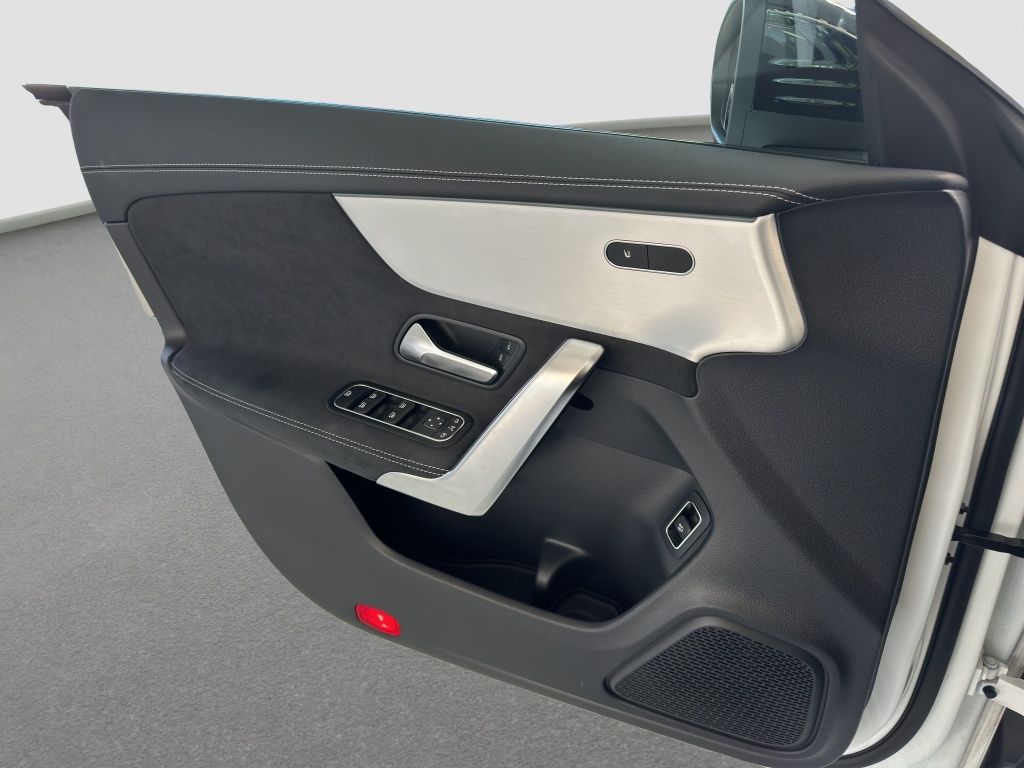 Fahrzeugabbildung Mercedes-Benz CLA 200 d Shooting Brake AMG*Night*AHK*PDC*RFK