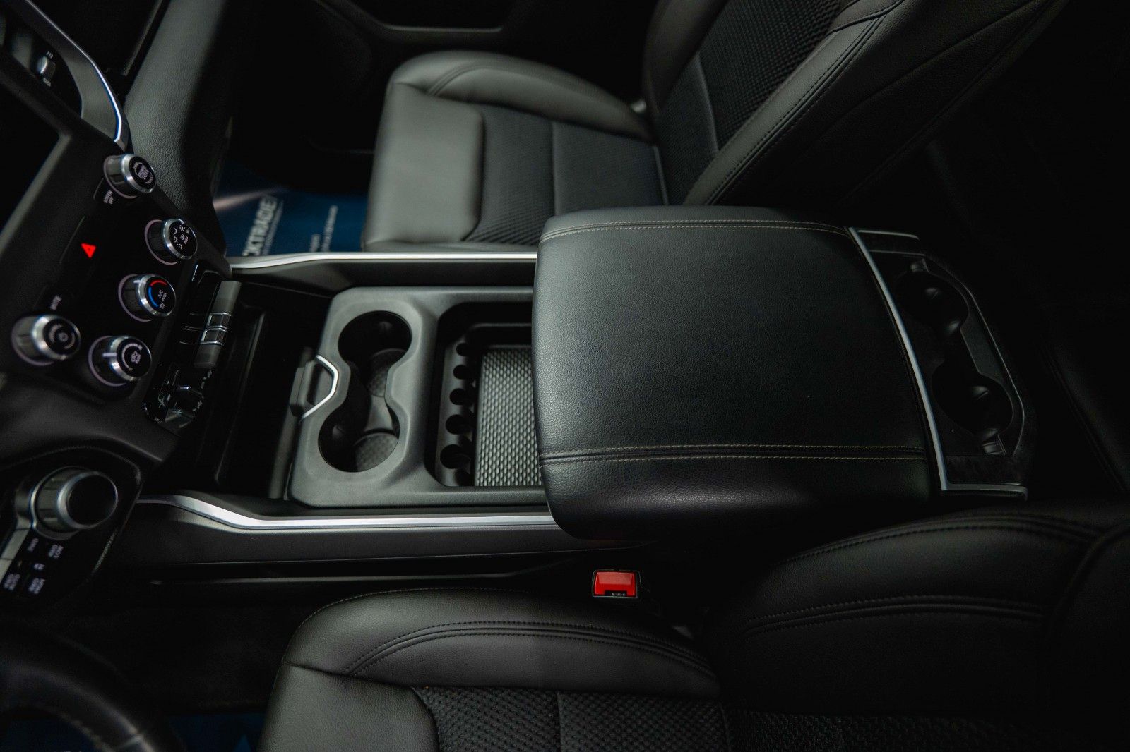 Fahrzeugabbildung Dodge RAM 5.7 V8 HEMI 4x4 BLUE EDITION Offroad LONGBED