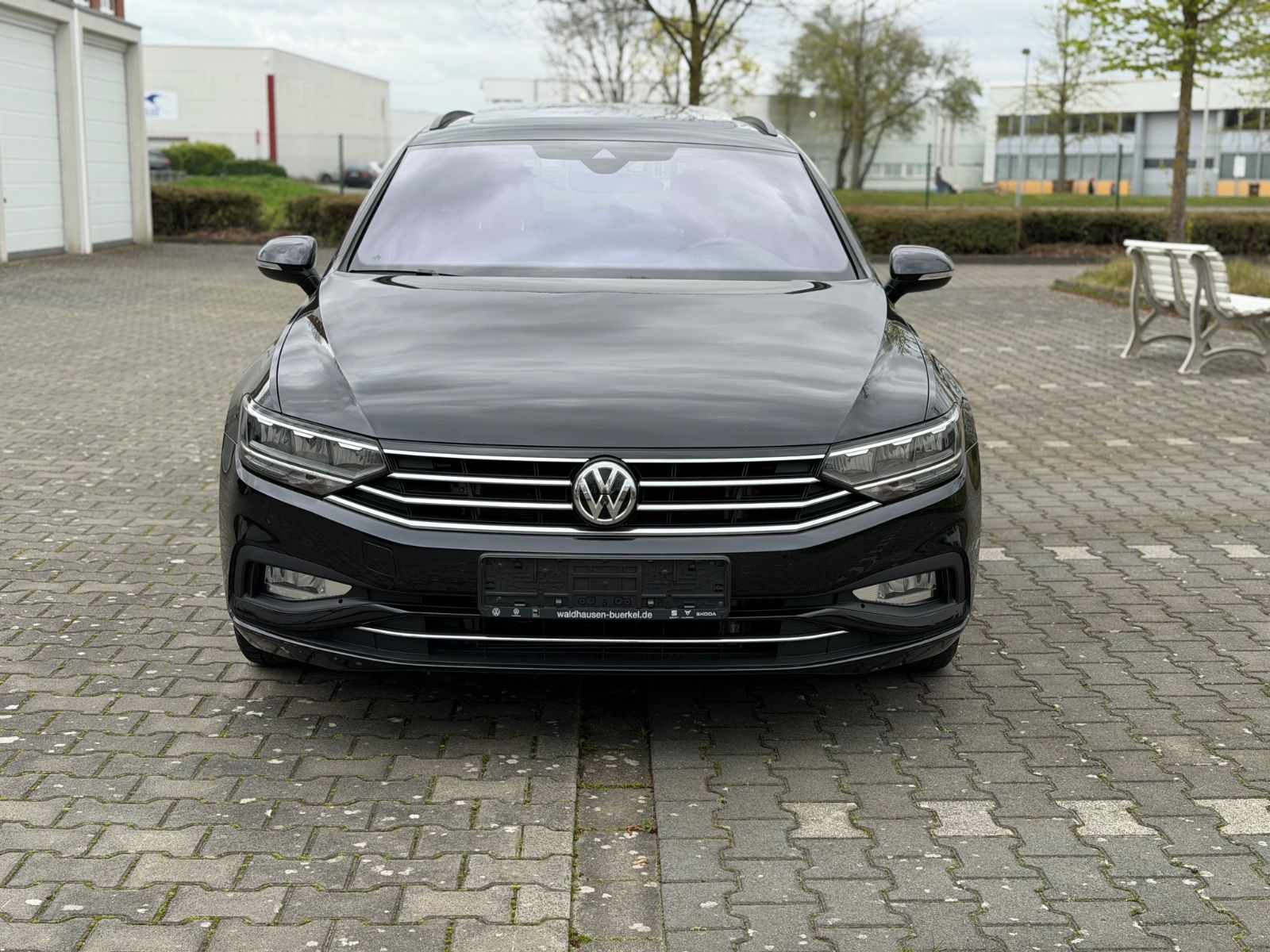 Volkswagen Passat Variant Business LED PANORAMA 4xSHZ ACC imagem 3